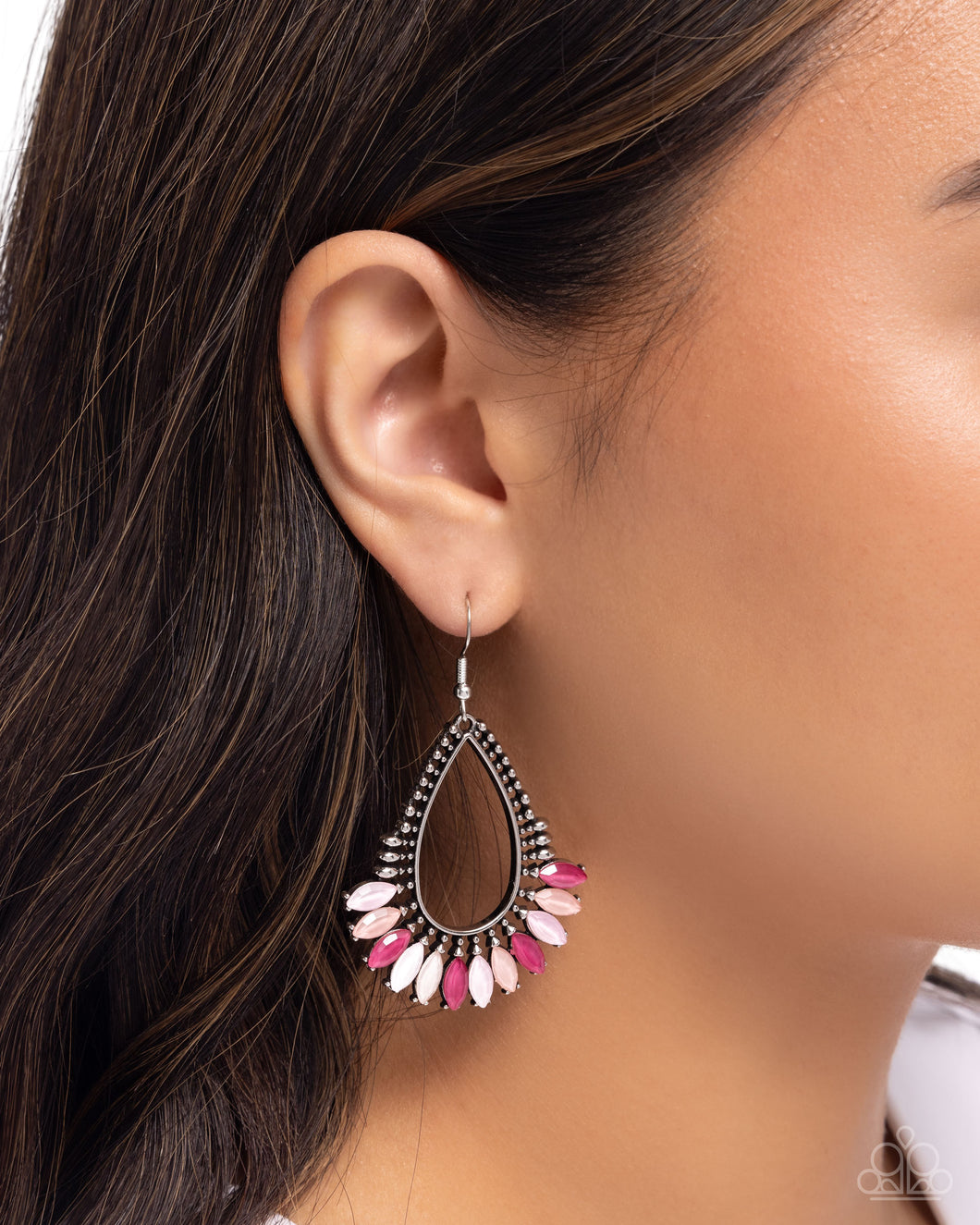 Paparazzi ~ Pronged Pattern ~ Pink Earrings