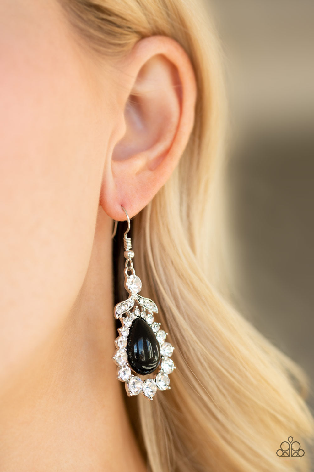 Paparazzi ~ Award Winning Shimmer ~ Black Earrings