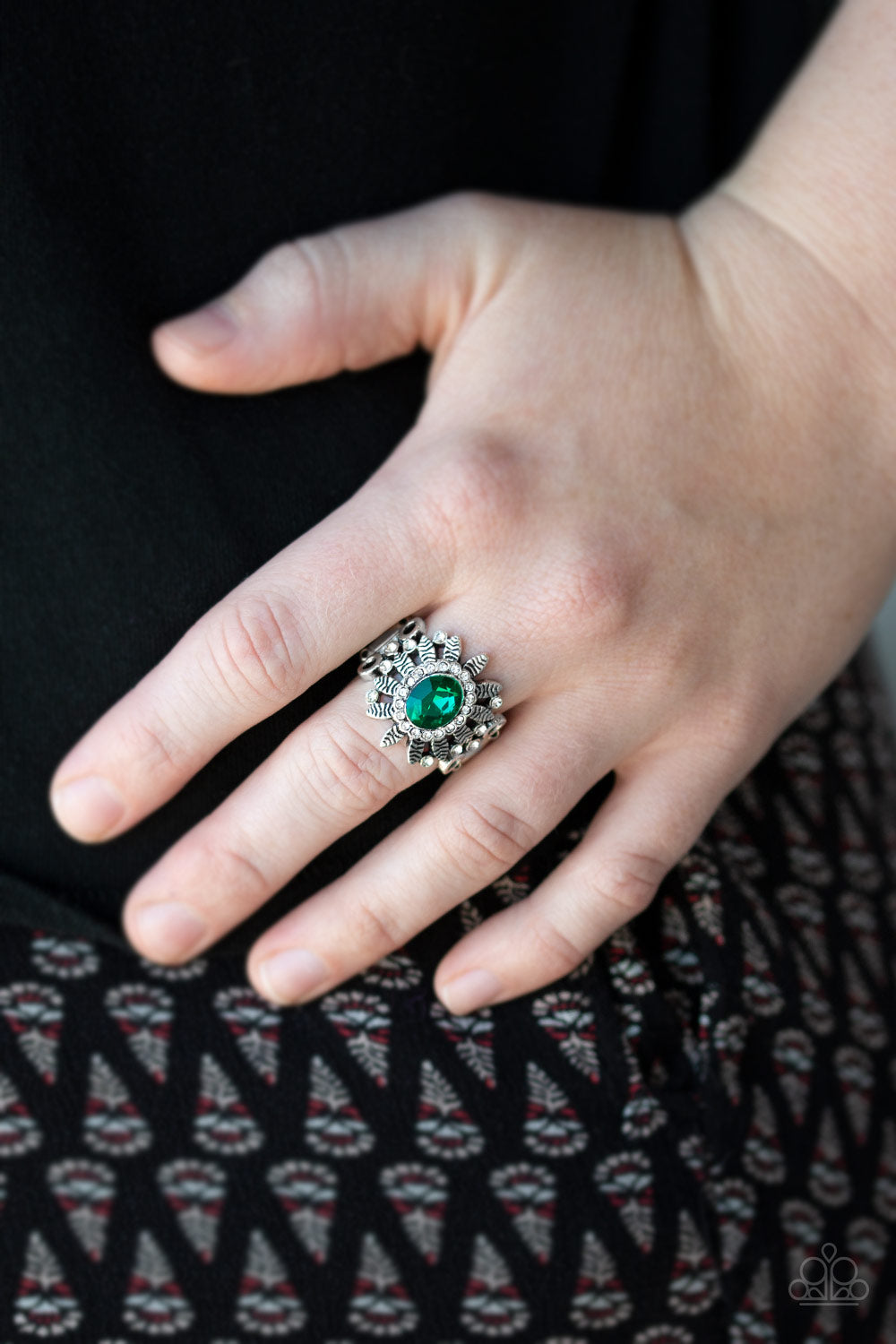Paparazzi ~ Burn Bright ~ Green Ring with Stretchy Band