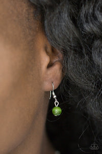 Paparazzi ~ Dream Girl Glow ~ Green Necklace Set
