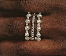 Load image into Gallery viewer, Paparazzi ~ Fiercely 5th Avenue ~ Fashion Fix Complete Trend Blend ~ White Pearl Necklace Set