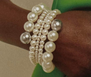 Paparazzi ~ Fiercely 5th Avenue ~ Fashion Fix Complete Trend Blend ~ White Pearl Necklace Set