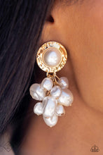 Load image into Gallery viewer, Paparazzi ~ Fiercely 5th Avenue ~ Fashion Fix  Complete Trend Blend ~ Gold Necklace Set