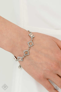 Paparazzi ~ Exclusive Exhibit ~ Orange Bracelet (Fashion Fix Exclusive)
