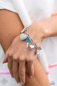 Paparazzi ~ Glimpses of Malibu ~ Fashion Fix Complete Trend Blend ~ Multi Necklace Set