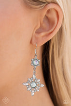 Load image into Gallery viewer, Paparazzi ~ Glimpses of Malibu ~ Fashion Fix Complete Trend Blend ~ Green Necklace Set