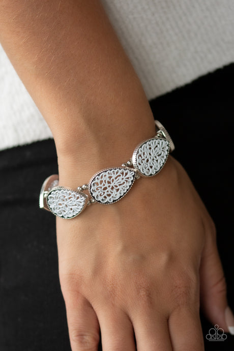 Paparazzi ~ Heirloom Hunter ~ White Bracelet