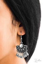 Load image into Gallery viewer, Paparazzi ~ &quot;Legend&quot; ~ ZI Collection ~ Silver Necklace Set