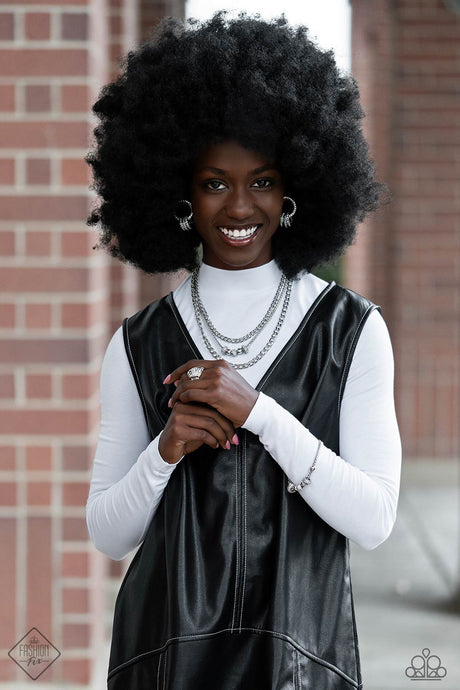 Paparazzi ~ Magnificent Musings ~ Fashion Fix Complete Trend Blend ~ White Necklace Set