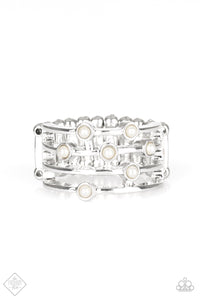 Paparazzi ~ Make Way For Broadway ~ White Ring with a Stretchy Band (Fashion Fix Exclusive)