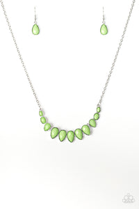 Paparazzi ~ Maui Majesty ~ Green Necklace Set