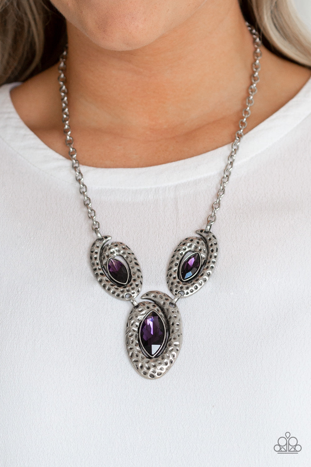 Paparazzi ~ Metro Mystique ~ Purple Necklace Set