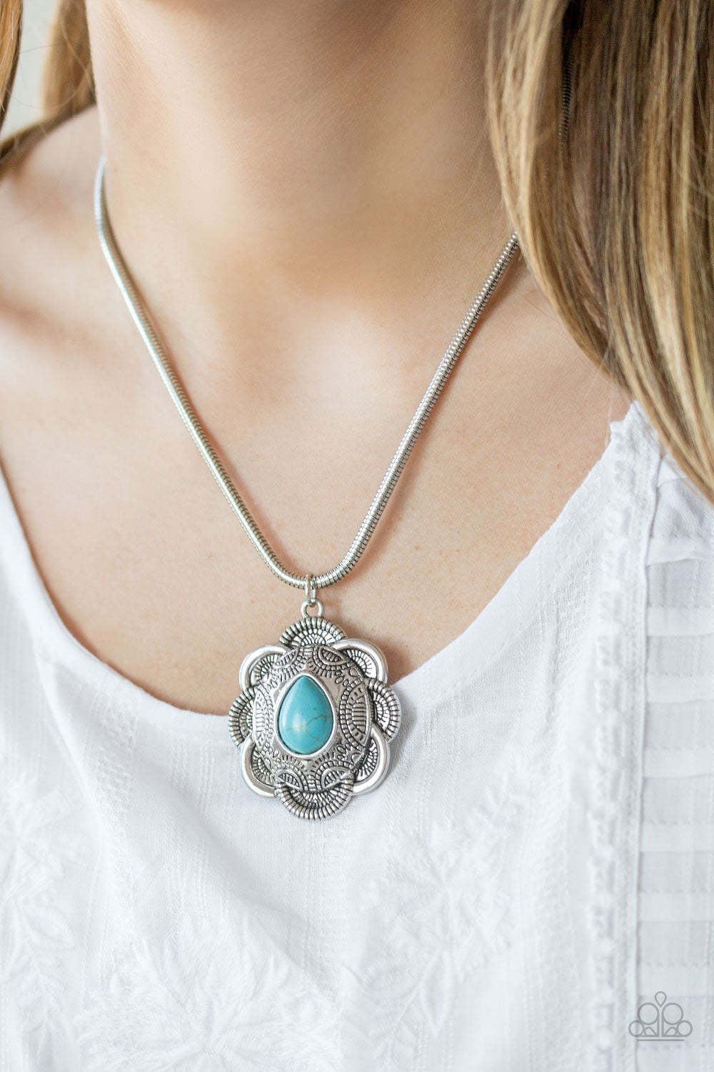 Paparazzi ~ Mojave Meadow ~ Blue Turquoise Necklace Set