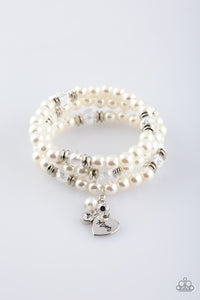 Paparazzi ~ Mom Wow ~ White Pearl Bracelet