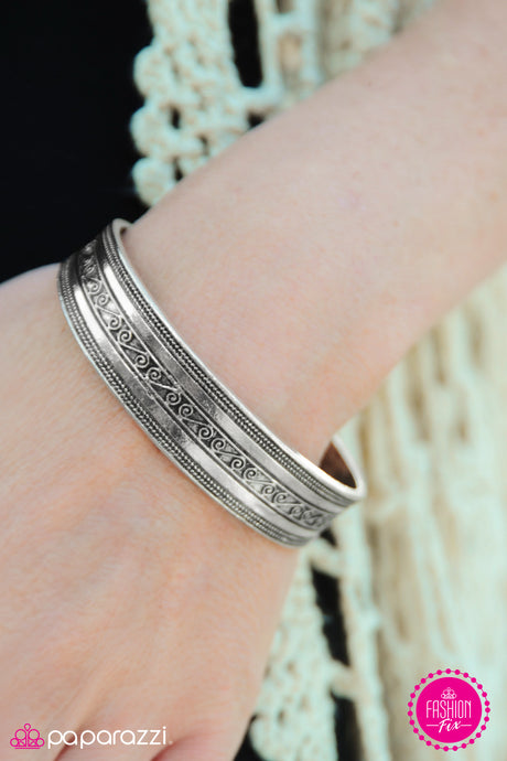 Paparazzi ~ My Oh MAYAN ~ Silver Cuff Bracelet (Fashion Fix Exclusive)