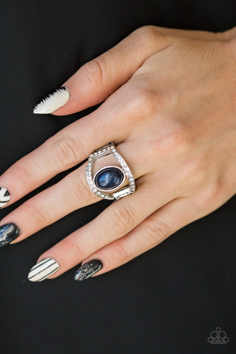 Paparazzi ~ Radiating Riches ~ Blue Ring with Stretchy Band