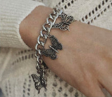 Load image into Gallery viewer, Paparazzi ~ Simply Santa Fe ~ Fashion Fix Complete Trend Blend ~ Blue Necklace Set