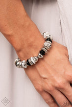 Load image into Gallery viewer, Paparazzi ~ Simply Santa Fe ~ Fashion Fix Complete Trend Blend ~ Black Necklace Set