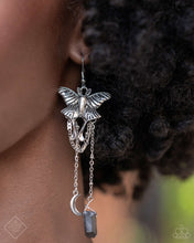 Load image into Gallery viewer, Paparazzi ~ Sunset Sightings ~ Fashion Fix Complete Trend Blend ~ Silver Necklace Set