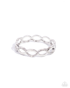 Paparazzi ~ Tailored Twinkle ~ Silver Bracelet