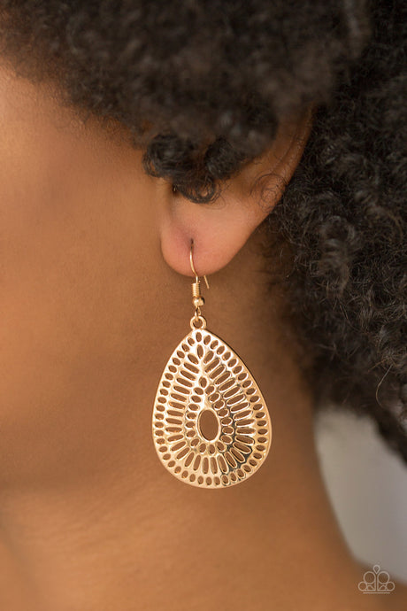 Paparazzi ~ You Look GRATE! ~ Gold Earrings