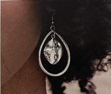 Load image into Gallery viewer, Paparazzi ~ Simply Santa Fe ~ Fashion Fix Complete Trend Blend ~ Blue Turquoise Necklace Set