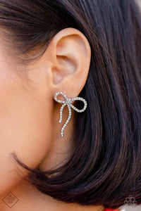 Paparazzi ~ Fiercely Fifth Avenue ~ Fashion Fix Complete Trend Blend ~ White Pearl Necklace Set