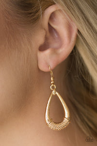 Paparazzi ~ Trending Texture ~ Gold Earrings