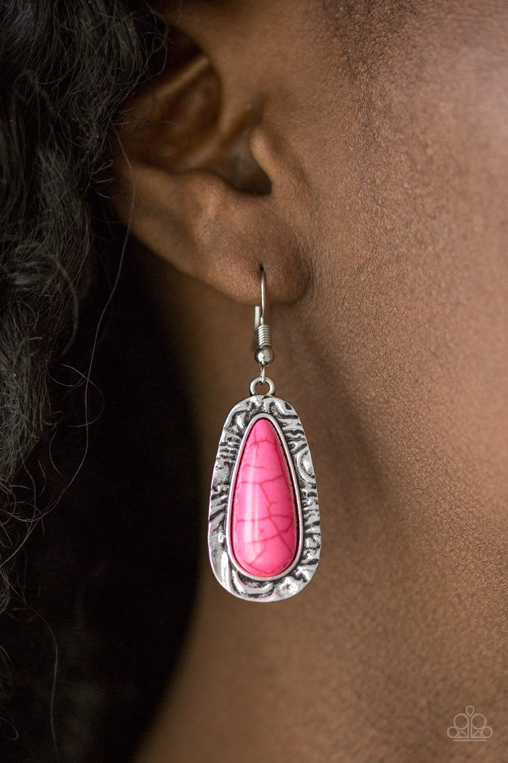 Paparazzi ~ Cruzin Colorado ~ Pink Earrings