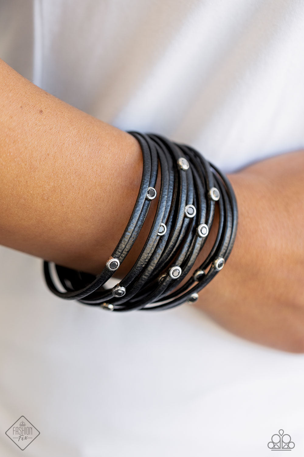 Paparazzi ~ Fearlessly Layered ~ Black Urban Bracelet (Fashion Fix Exclusive)