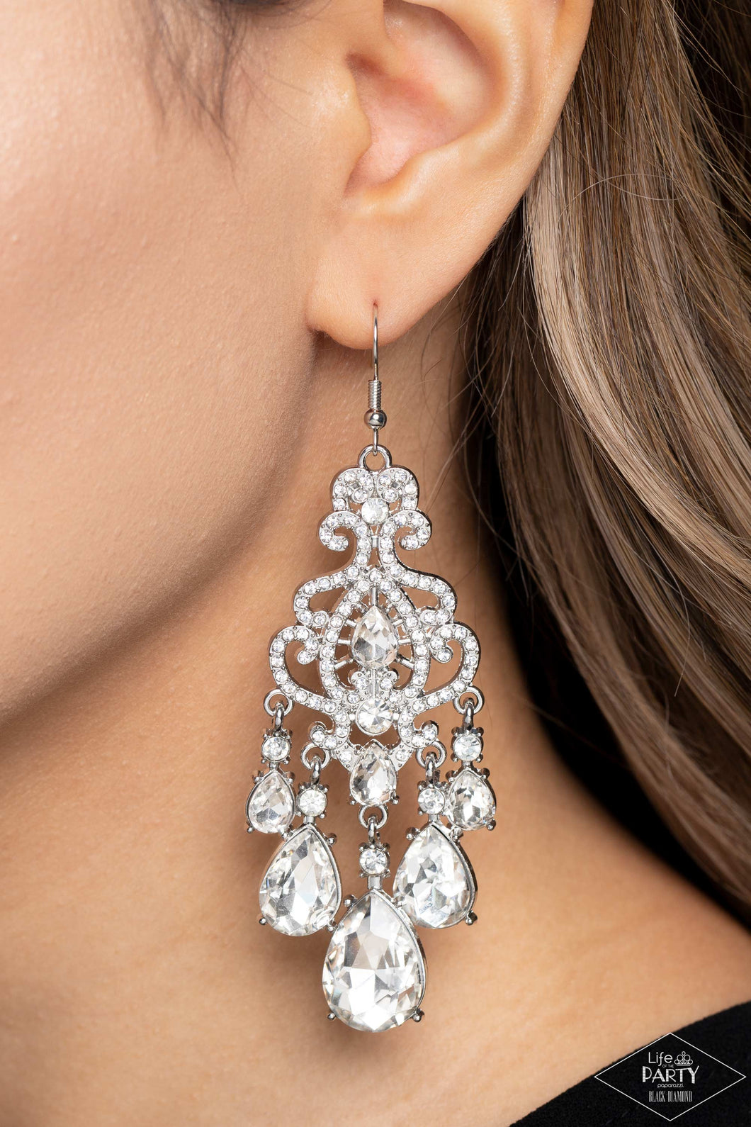 Paparazzi ~ Queen Of All Things Sparkly ~ White Earrings