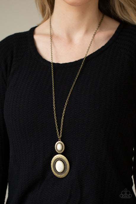 Paparazzi - Southern Opera - Brass Necklace Set