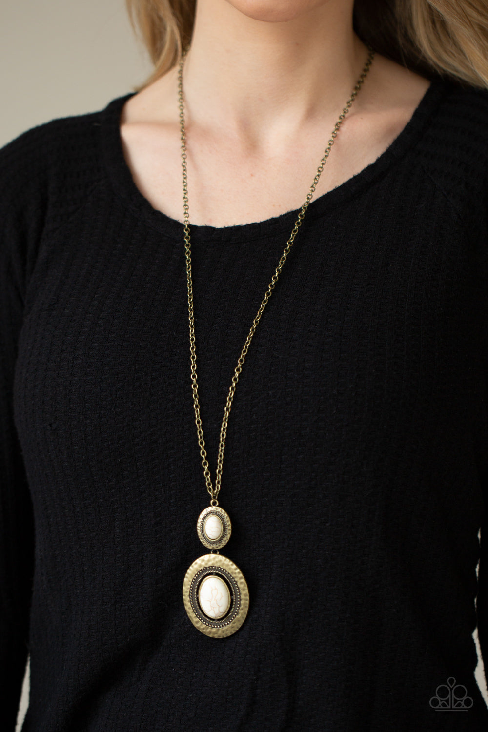 Paparazzi - Southern Opera - Brass Necklace Set