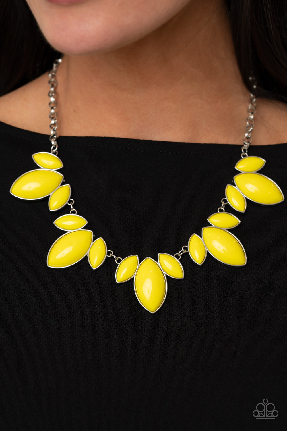 Paparazzi ~ Viva La Vacation ~ Yellow Necklace Set