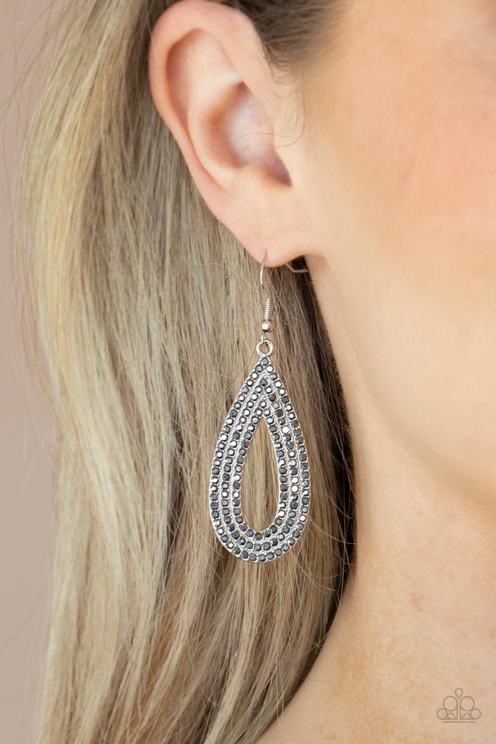Paparazzi ~ Exquisite Exaggeration ~ Silver Earrings