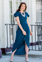 Load image into Gallery viewer, Paparazzi ~ &quot;The Janie&quot; ~ ZI Collection ~ White Pearl Necklace Set