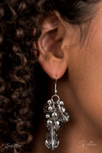 Load image into Gallery viewer, Paparazzi ~ &quot;The Tommie&quot; ~ ZI Collection ~ Silver Necklace Set