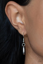 Load image into Gallery viewer, Paparazzi - Lip Sync Links - Silver Necklace Set