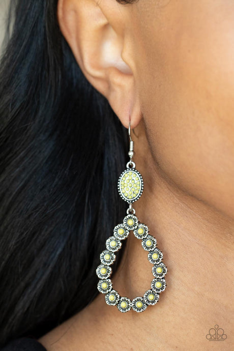 Paparazzi ~ Farmhouse Fashion Show ~ Yellow Earrings
