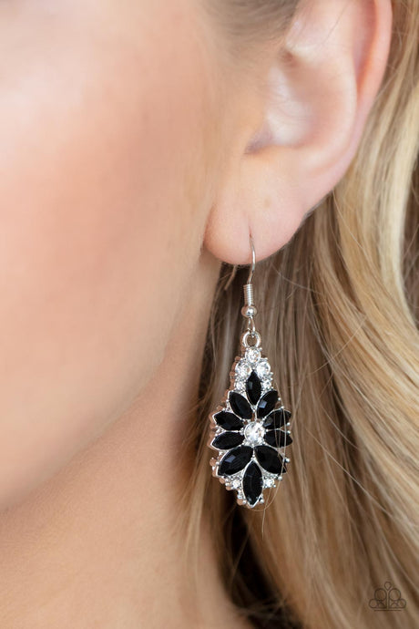 Paparazzi ~ Gala Goddess ~ Black Earrings