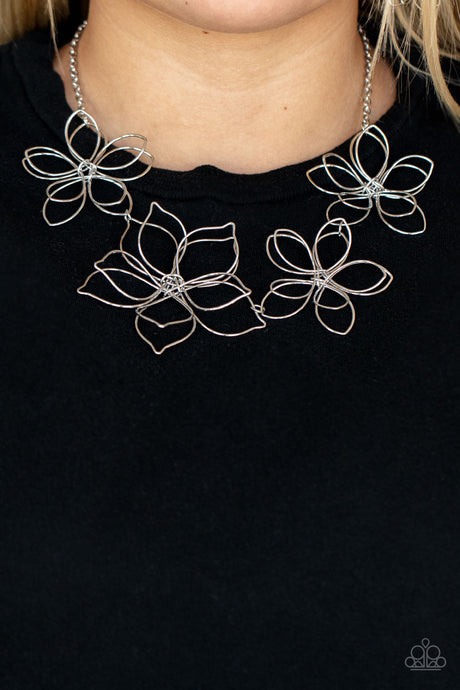 Paparazzi ~ Flower Garden Fashionista ~ Silver Necklace Set