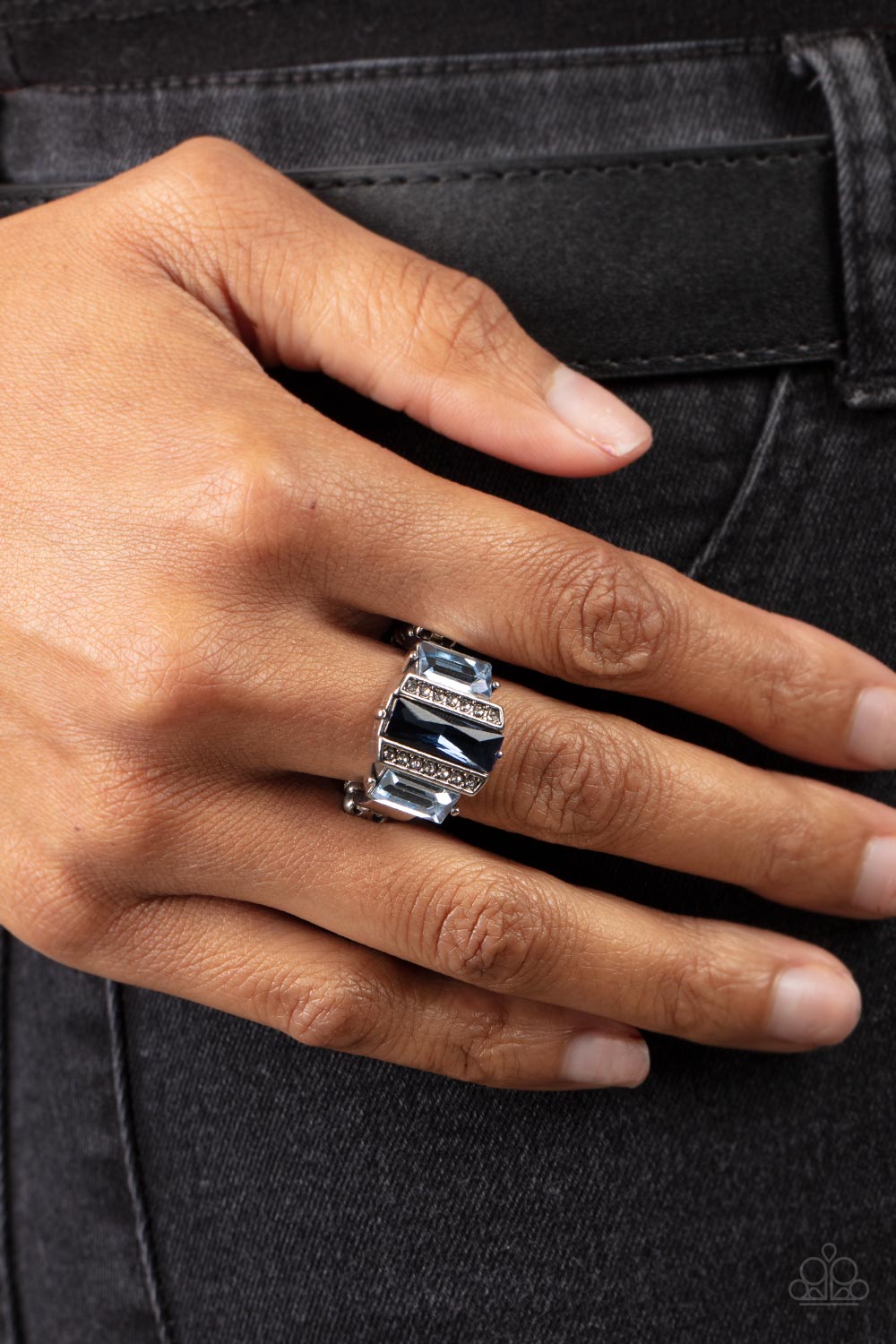 Paparazzi ~ A GLITZY Verdict ~ Blue Ring with a Dainty Stretchy Band