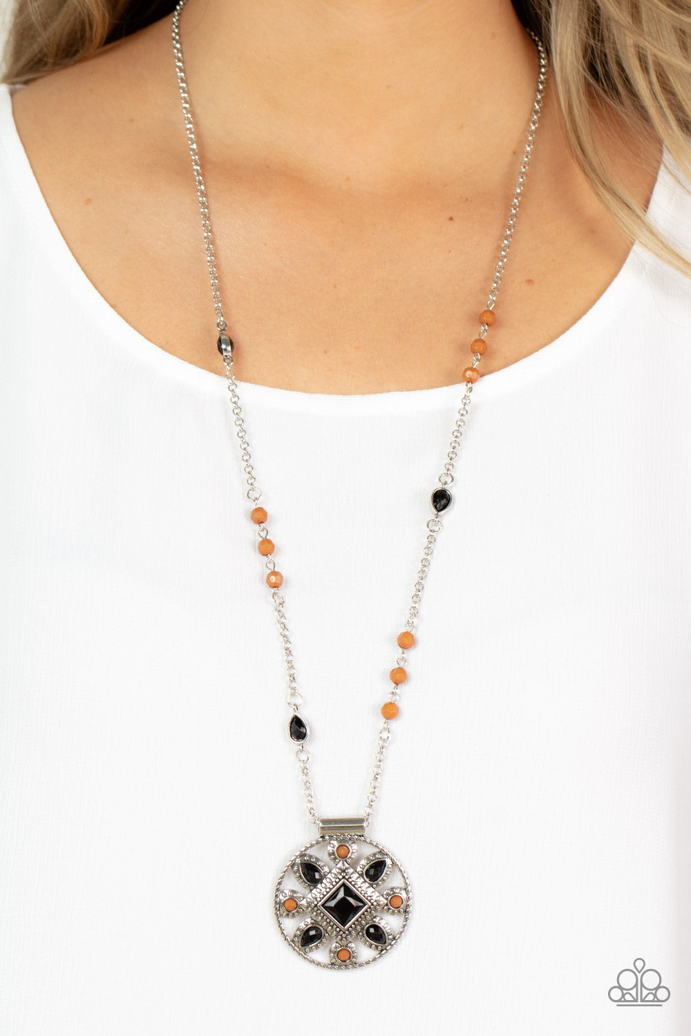 Paparazzi ~ Sierra Showroom ~ Black Necklace Set