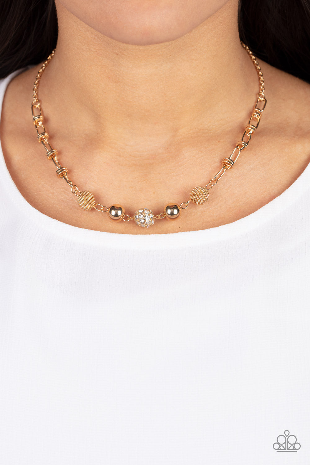 Paparazzi ~ Taunting Twinkle ~ Gold Necklace Set