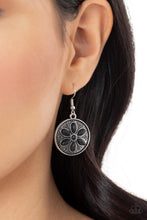 Load image into Gallery viewer, Paparazzi ~ Saguaro Spring ~ Black Earrings