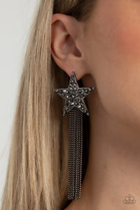 Paparazzi ~ Superstar Solo ~ Black/Gunmetal Post Earrings