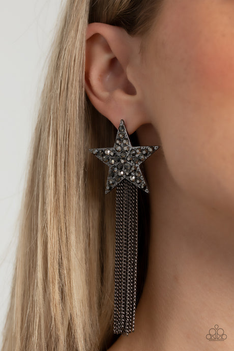 Paparazzi ~ Superstar Solo ~ Black/Gunmetal Post Earrings