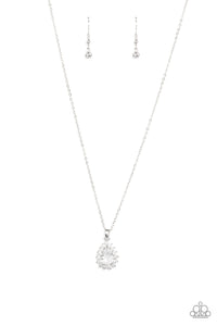 Paparazzi ~ A Guiding SOCIALITE ~ White Pendant Necklace Set