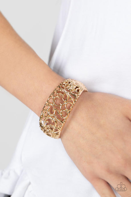 Paparazzi ~ Courtyard Couture ~ Gold Bangle-Like Bracelet