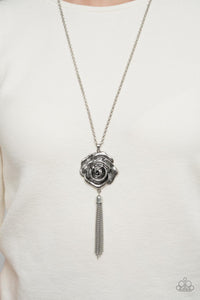 Paparazzi ~ Rosy Redux ~ Silver Necklace Set